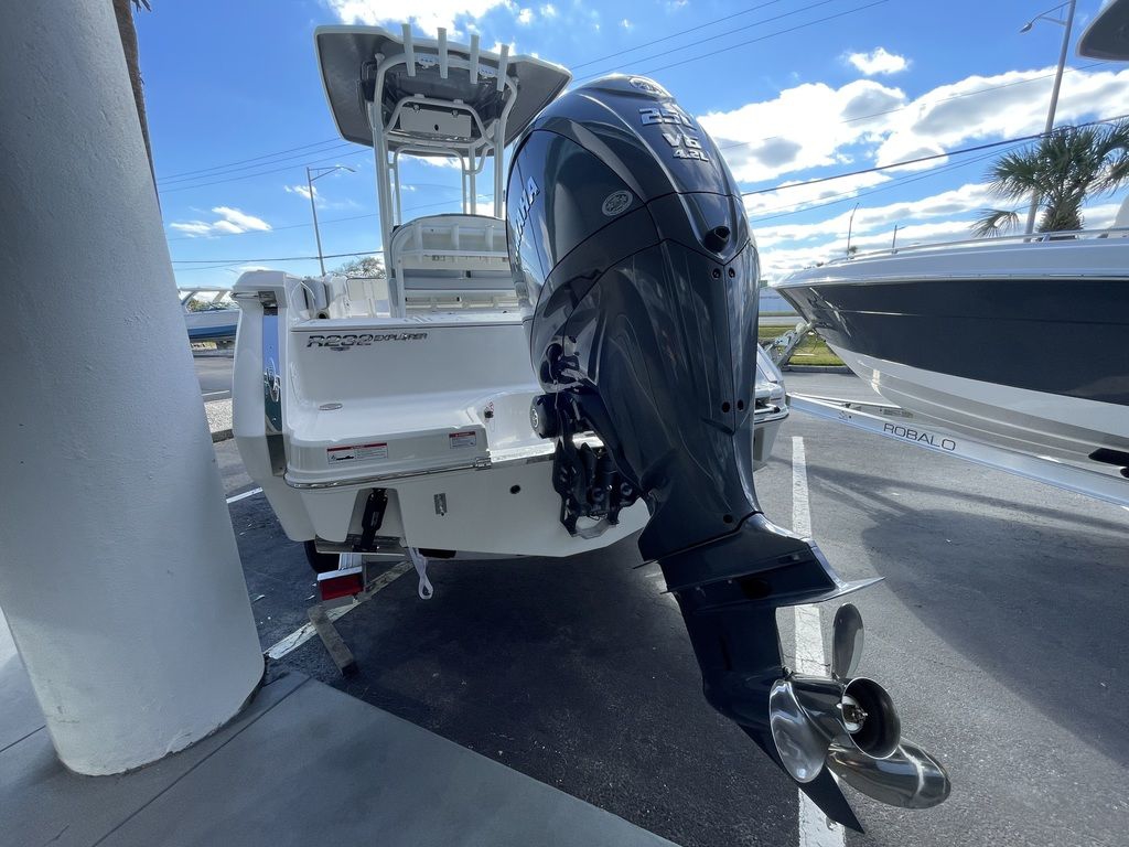 New 2026 Robalo R232 Explorer, 32250 JACKSONVILLE - Boat Trader