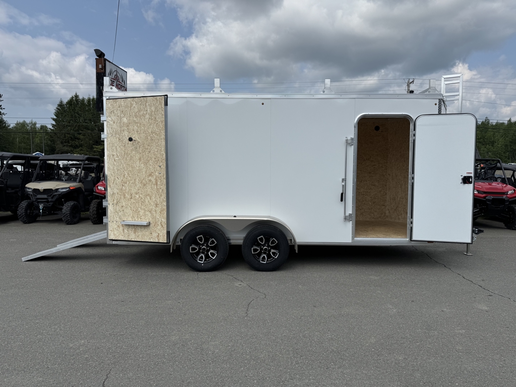 Trailer Photo 12