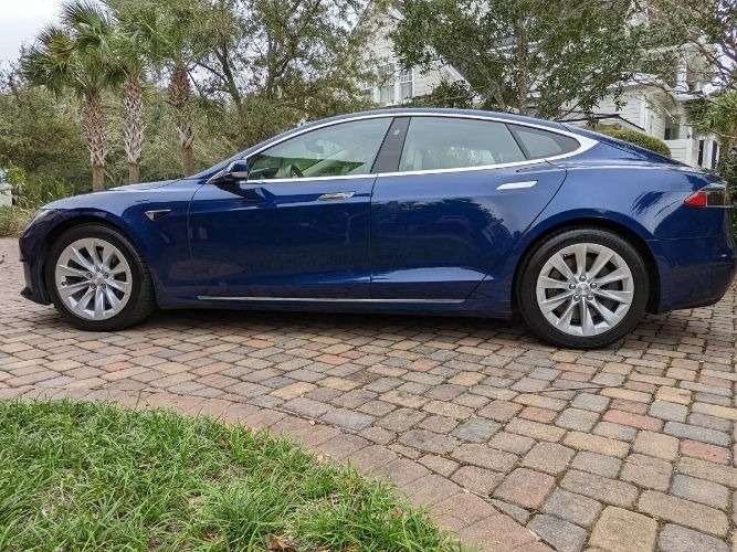 2018 Tesla Model S 100D Sedan