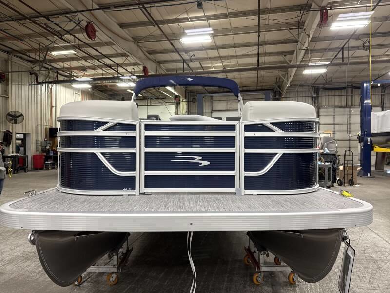 New 2023 Bennington 22 SXL, 48430 Fenton - Boat Trader