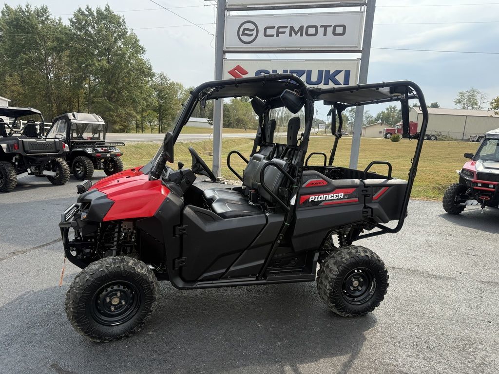Honda Pioneer 700-4 Image