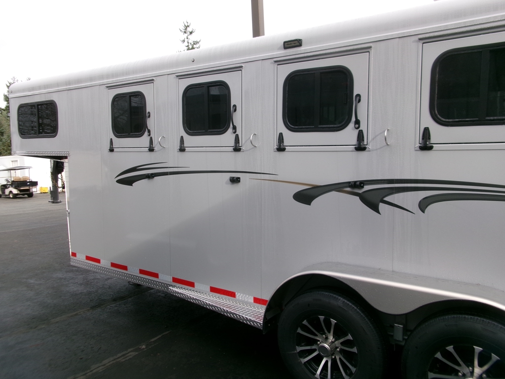 Trailer Photo 2