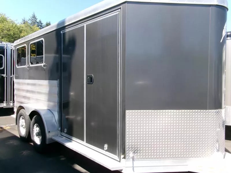 Trailer Photo 8