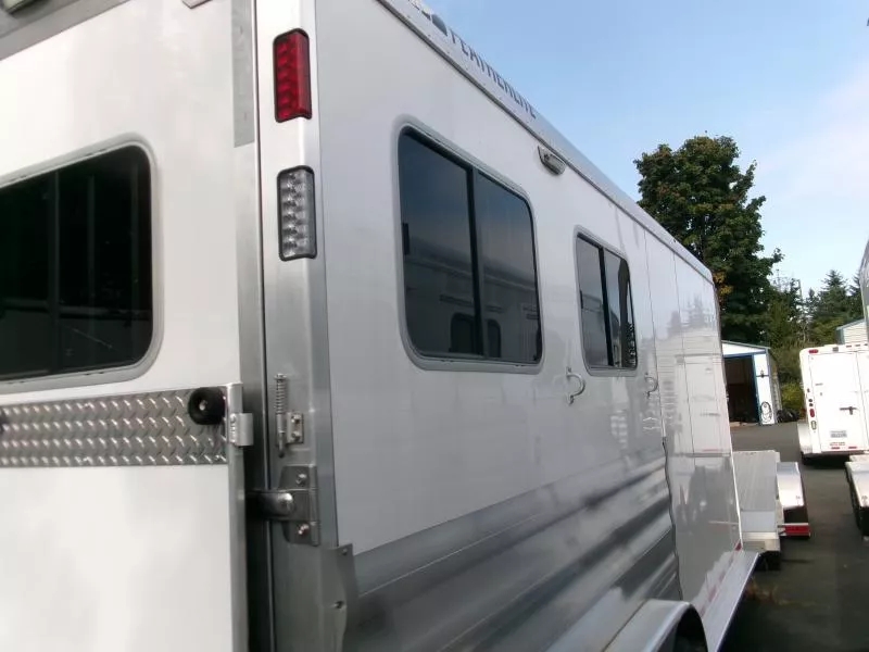 Trailer Photo 4