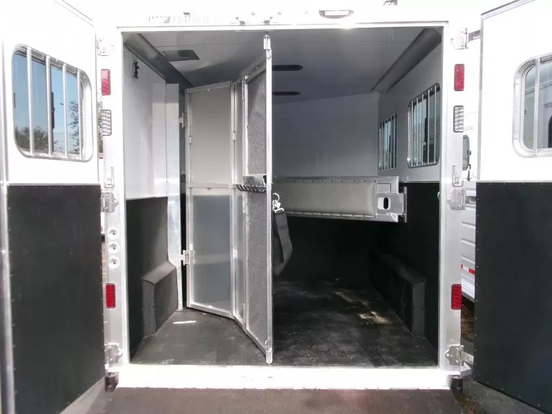 Trailer Photo 6