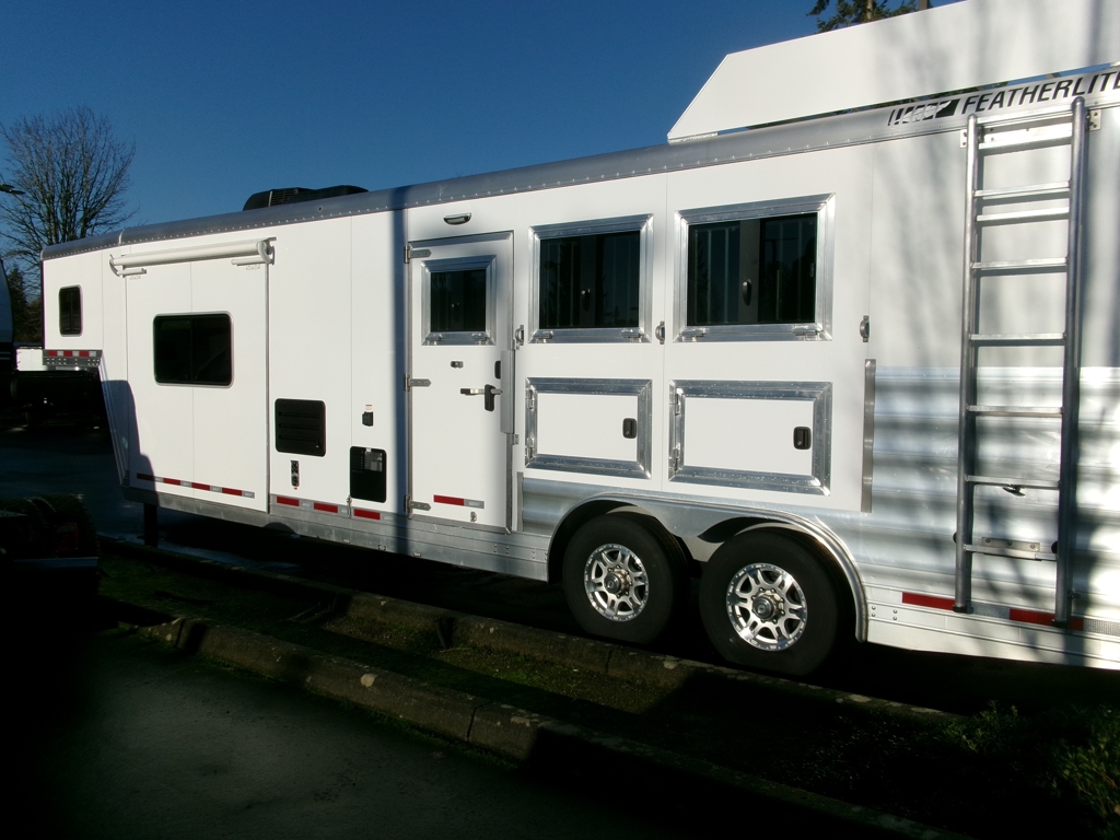 Trailer Photo 2