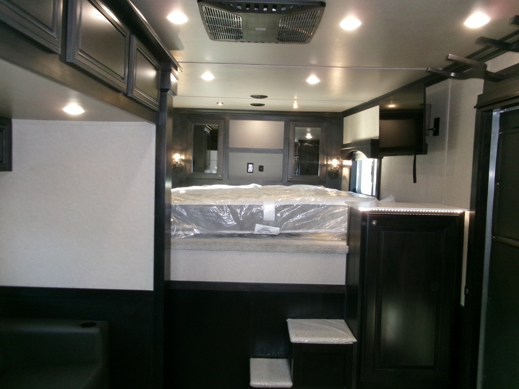 Trailer Photo 13