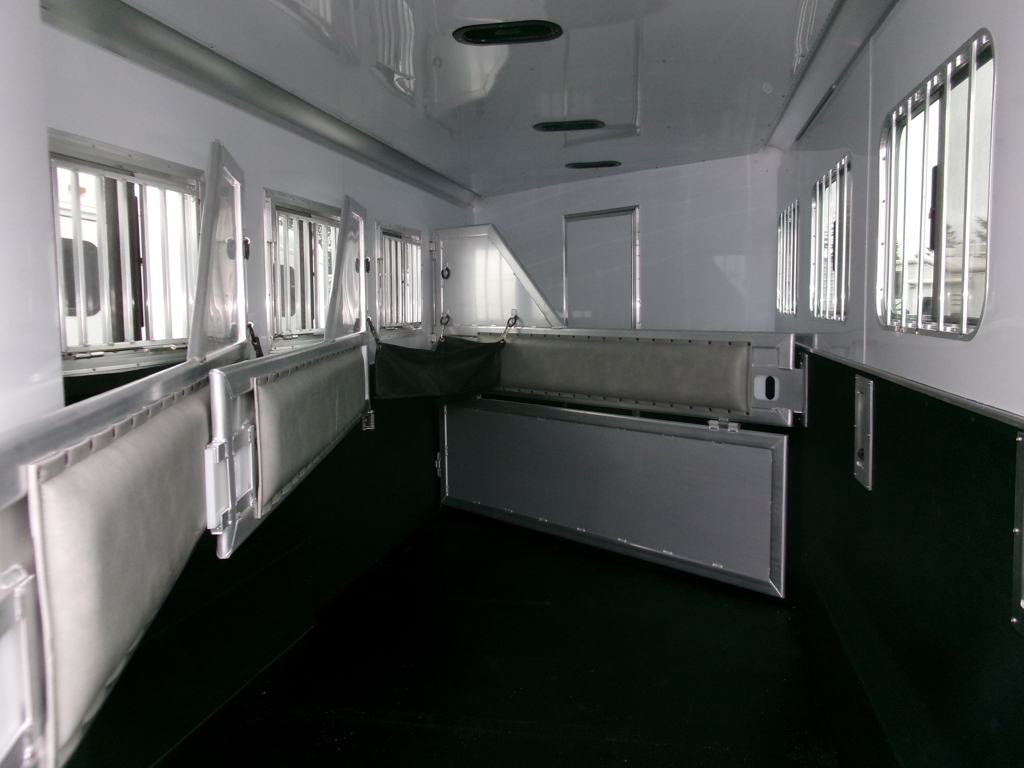 Trailer Photo 5