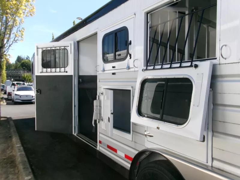 Trailer Photo 4