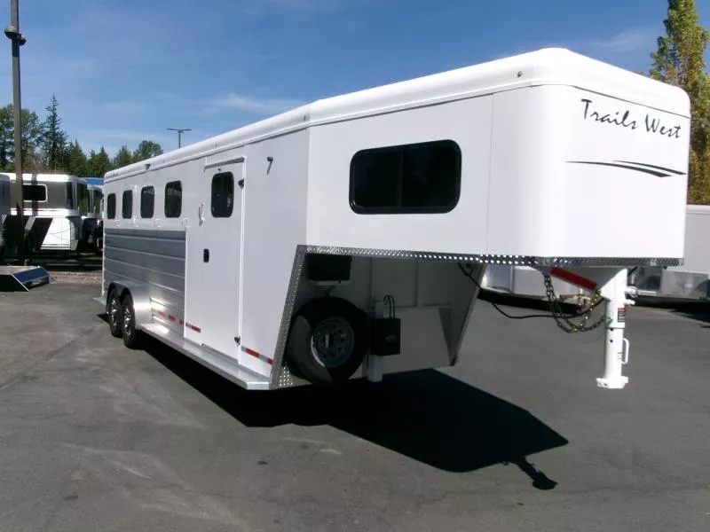 Trailer Photo 2