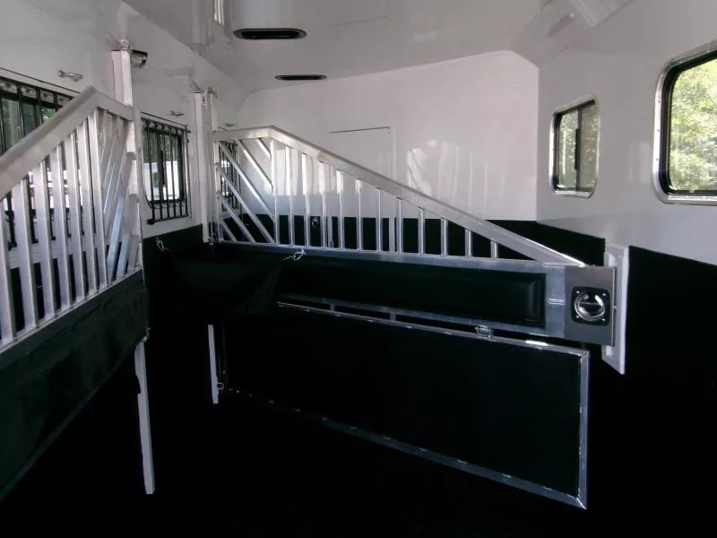Trailer Photo 3