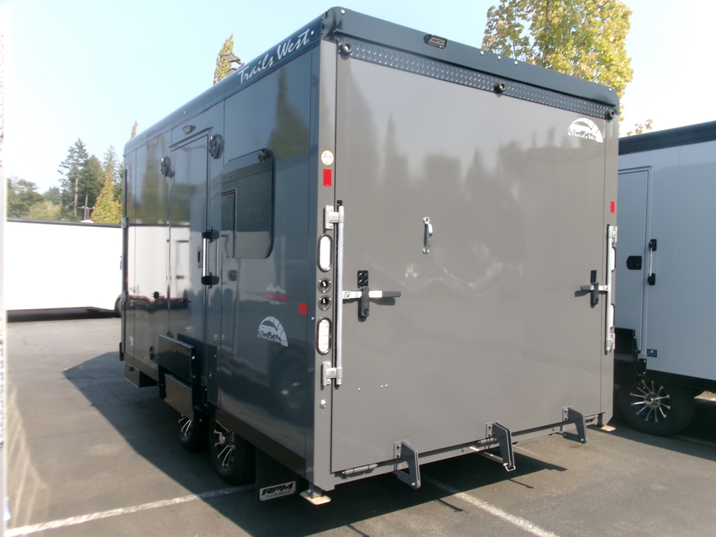 Trailer Photo 2