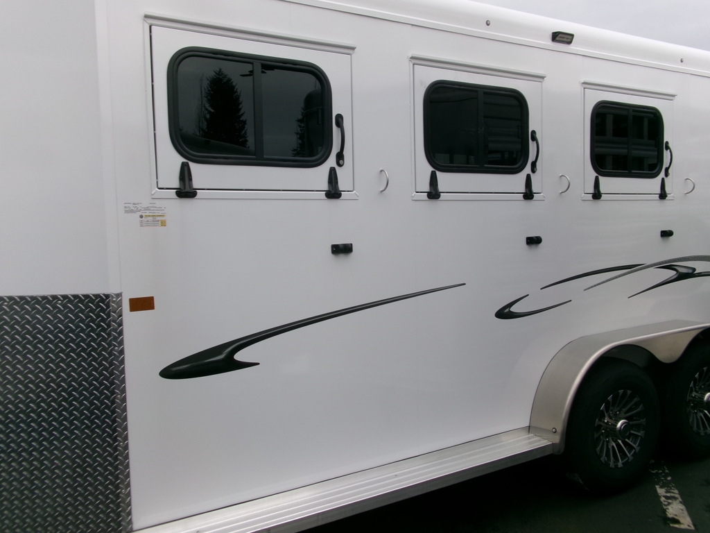 Trailer Photo 2