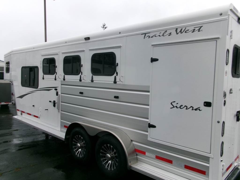 Trailer Photo 3