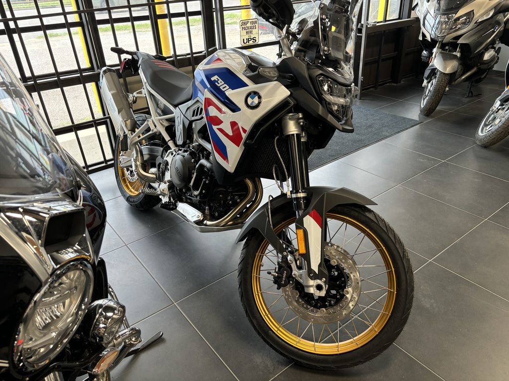 BMW F 900 GS Image