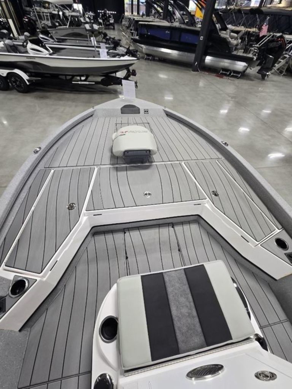 New 2027 Phoenix 721 ZXL, 27292 Lexington - Boat Trader