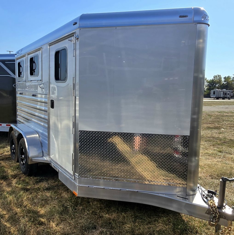 Trailer Photo 2