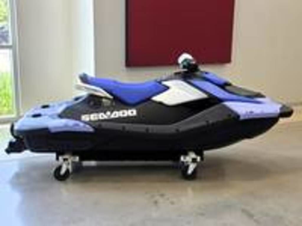 ディスカス9匹 2025 Sea-Doo Spark™ Trixx for 1 Rotax® 900 ACE™ - 90 iBR and Audio