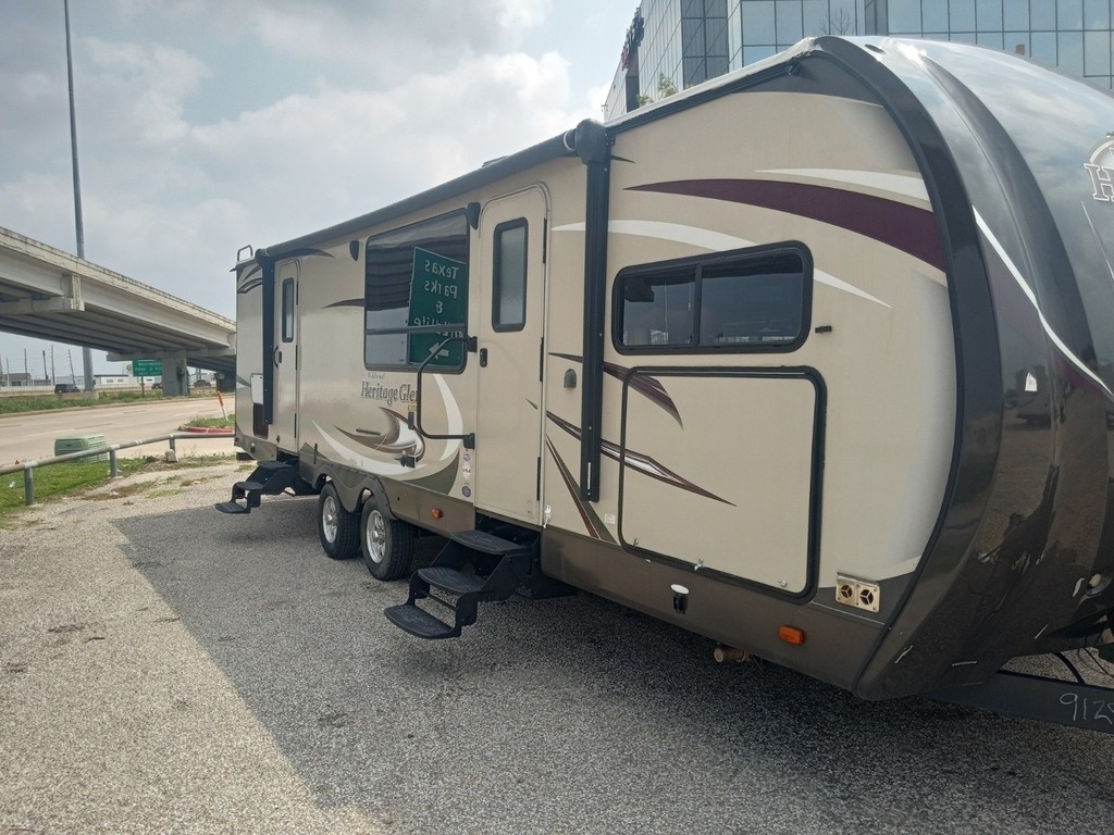 2016 Forest River HERITAGE GLEN LITE 302 FK