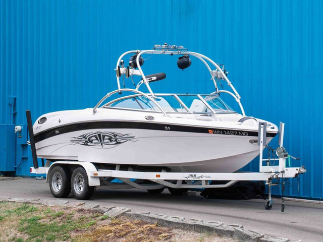2006 Correct Craft AIR NAUTIQUE 226 LE yacht for sale in
