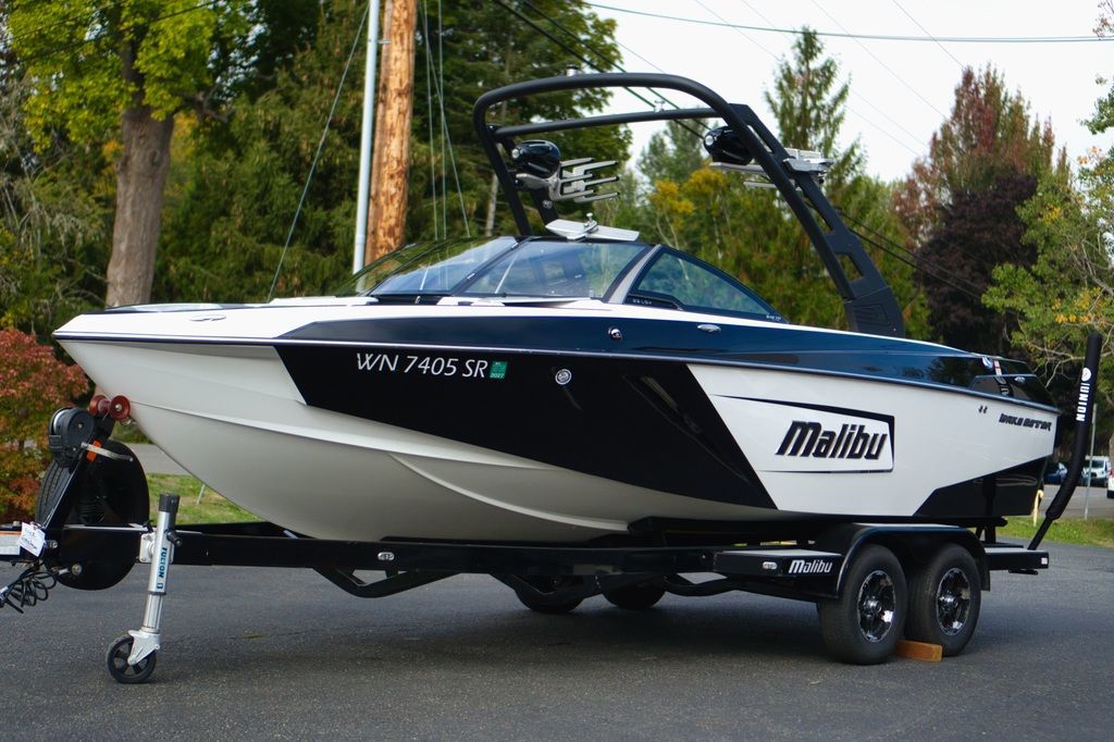2019 Malibu Boats WAKESETTER 23LSV yacht for sale in 