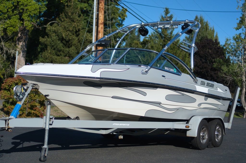 2008 MB B52 yacht for sale in 