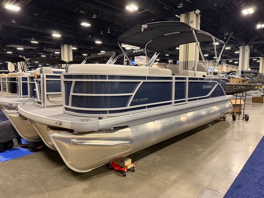 New 2026 Godfrey Sweetwater 2286 FS - 150 Suzuki, 28134 Pinesville