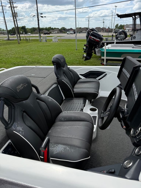テケラ Used 2022 Skeeter ZXR21, Addis - Boat Trader
