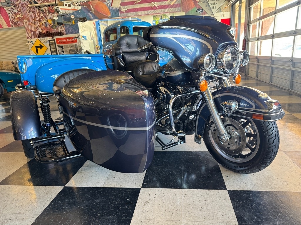 2003 Harley-Davidson® Ultra Classic® with DMC Sidecar