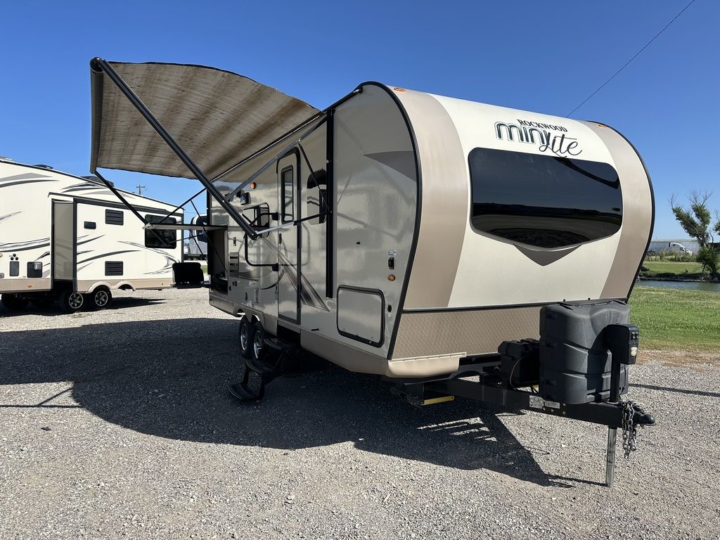 2018 Forest River Rockwood Mini Lite 2507S