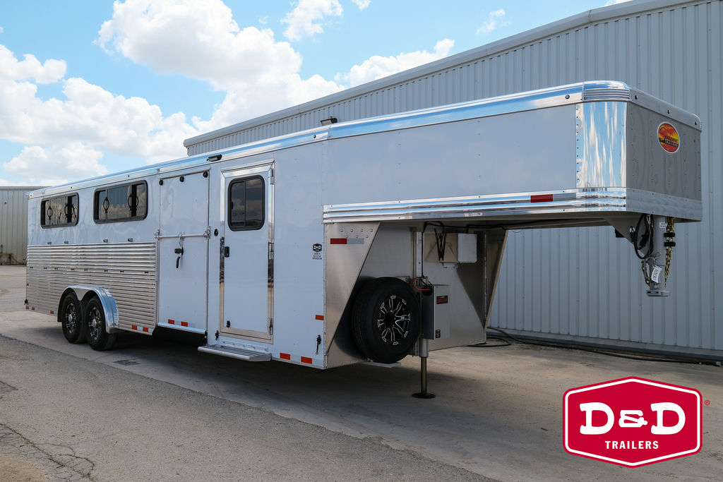 2027 Sundowner Trailers 10 Pen Showman GT Low Pro Trailer