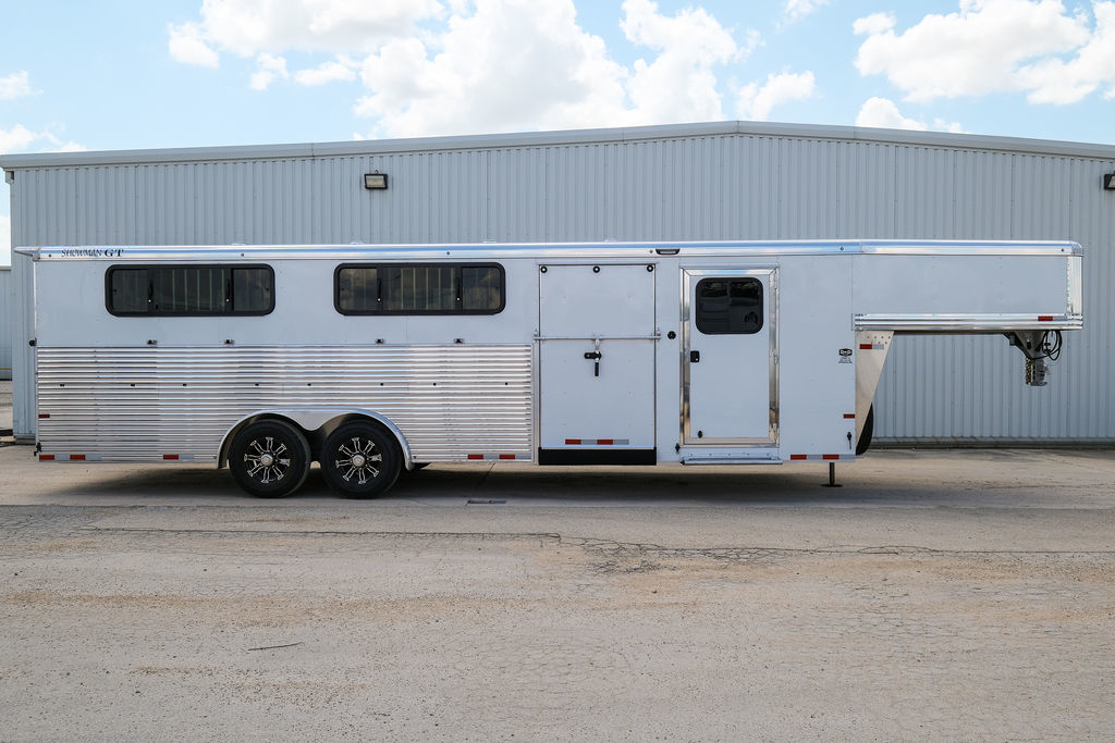 Trailer Photo 2