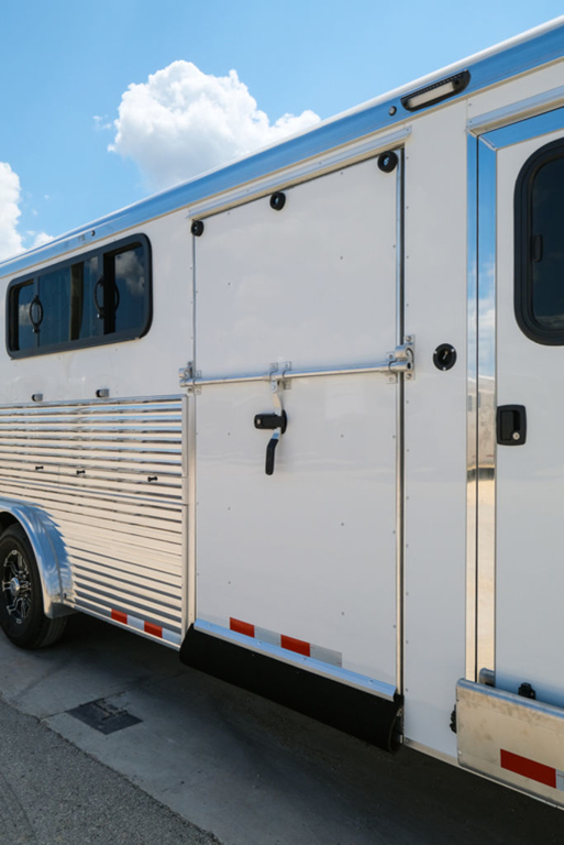 Trailer Photo 14