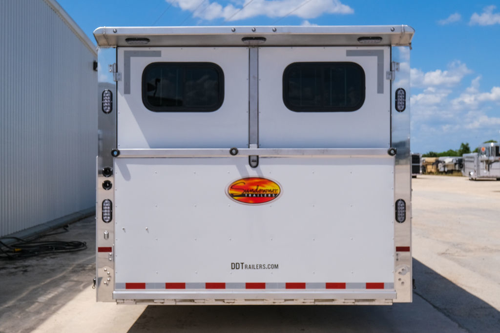 Trailer Photo 17