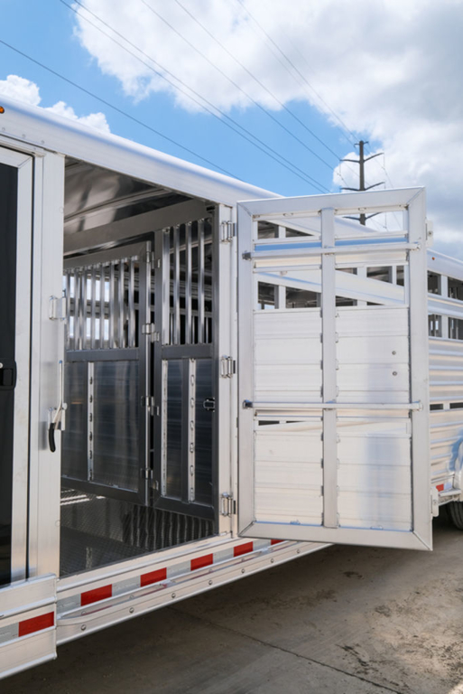Trailer Photo 11