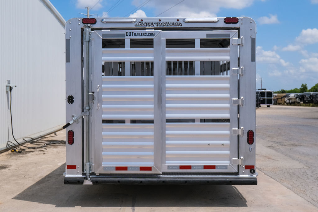 Trailer Photo 16