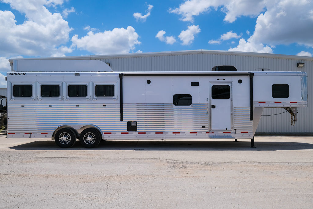 Trailer Photo 3
