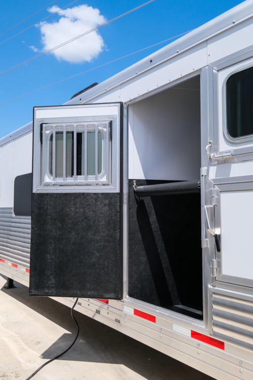Trailer Photo 29