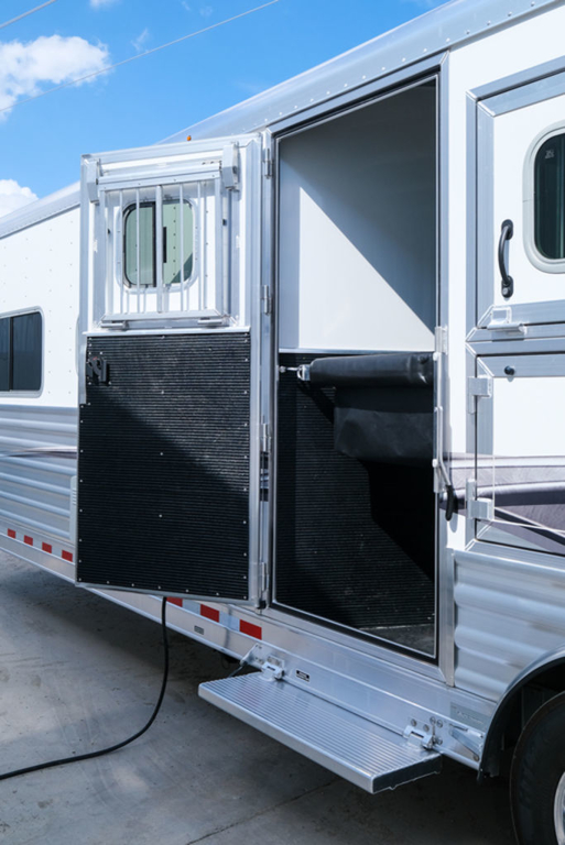 Trailer Photo 17