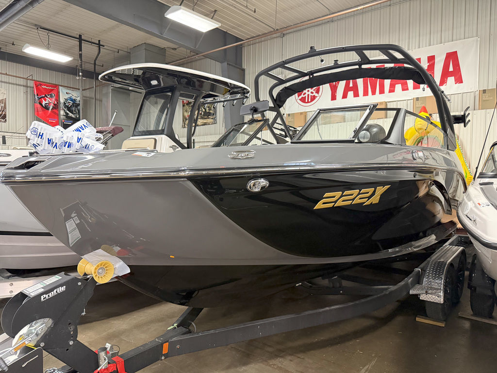 Used 2023 Sea-Doo SPARK TRIXX 3-UP ROTAX 900 H.O. ACE IBR