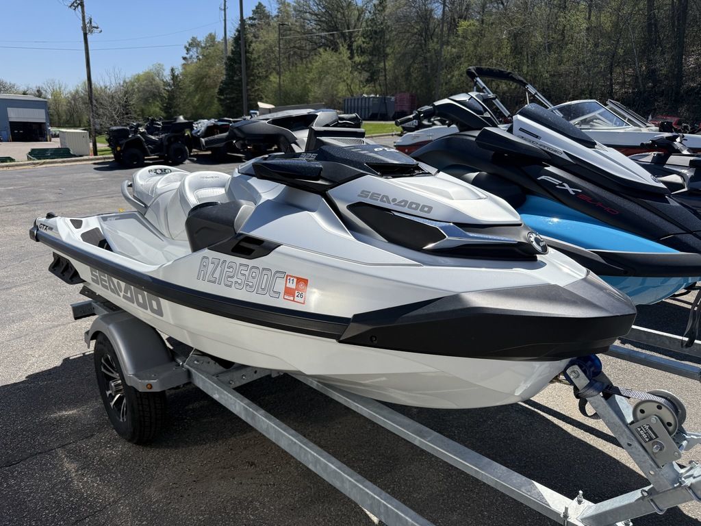 Used 2025 Sea-Doo GTX, 55391 Wayzata - Boat Trader