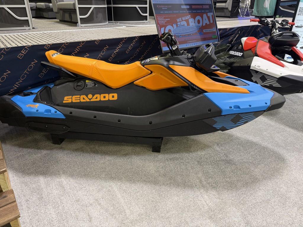 New 2026 Sea-Doo SparkTrixx For 3 Rotax 900 ACE - 90 Ibr And Aud