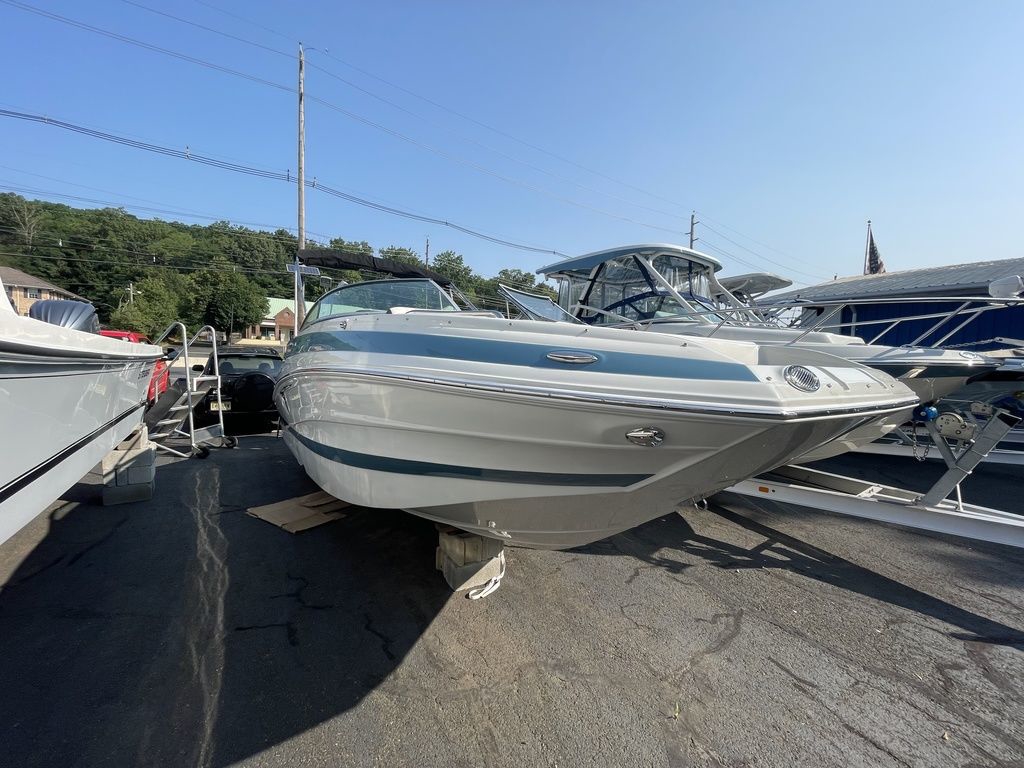 2026 Crownline E240 XS yacht for sale in 