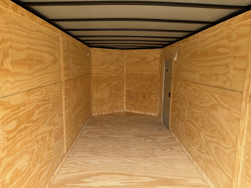 Trailer Photo 14