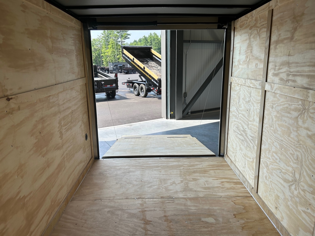 Trailer Photo 14