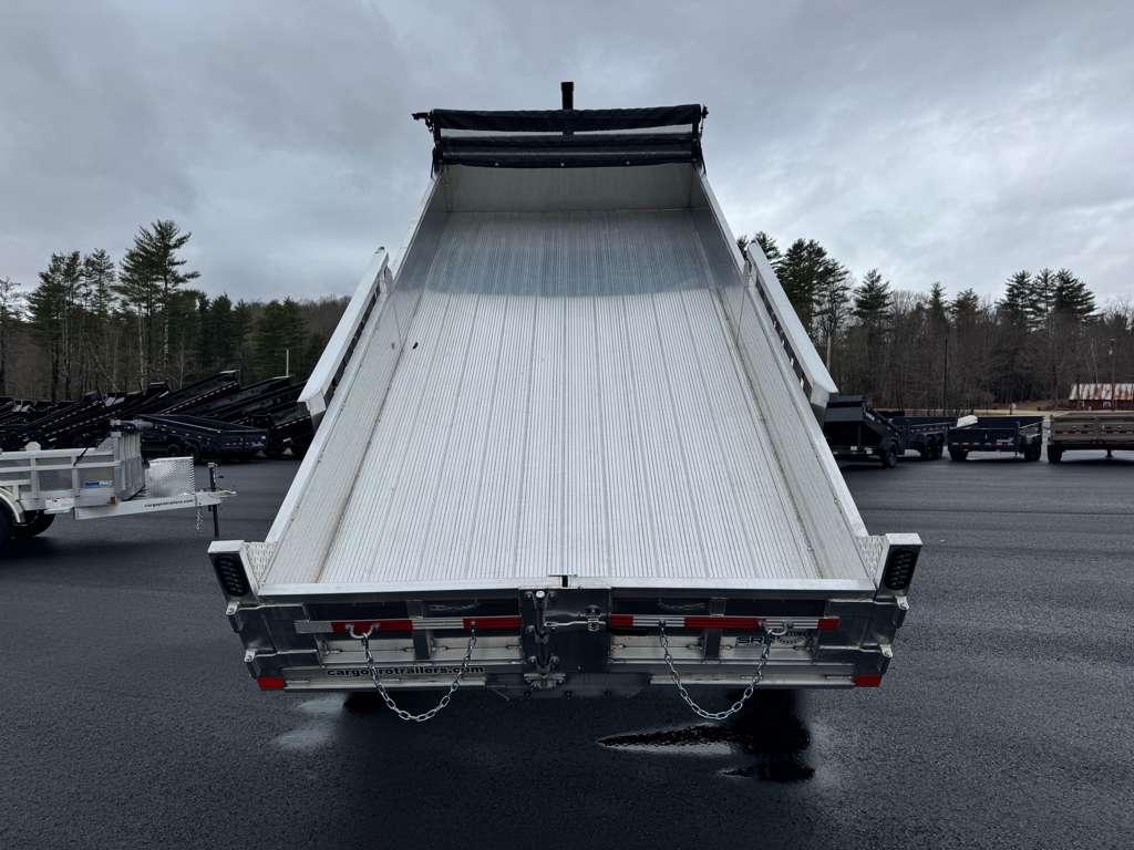 Trailer Photo 13