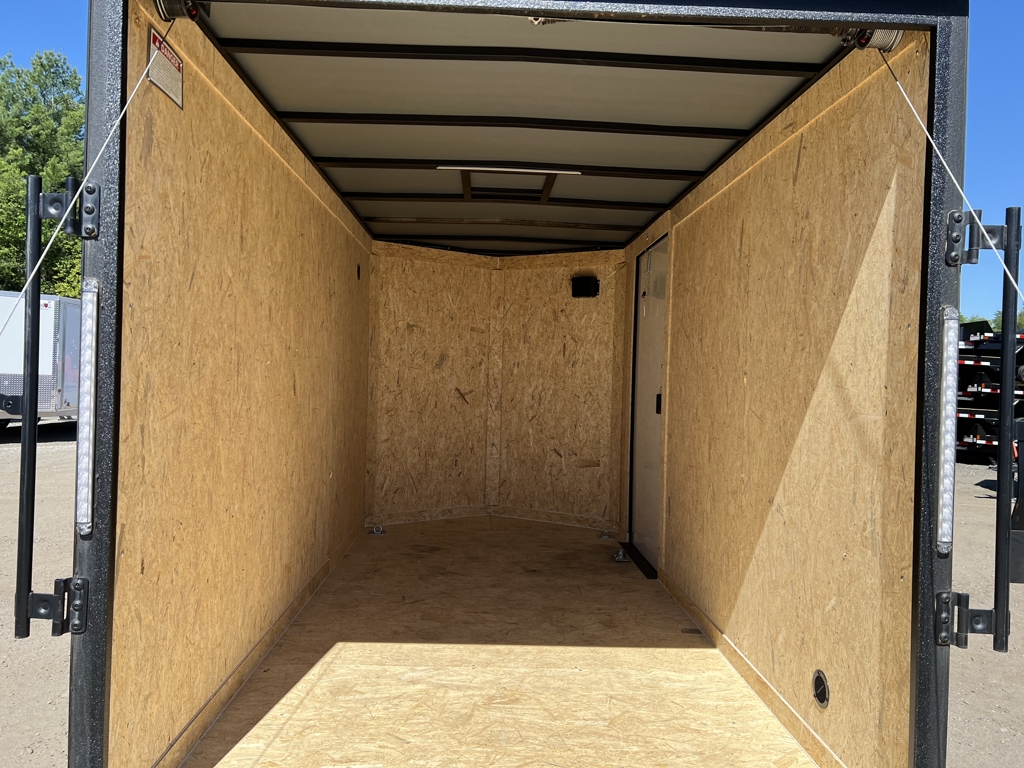 Trailer Photo 13