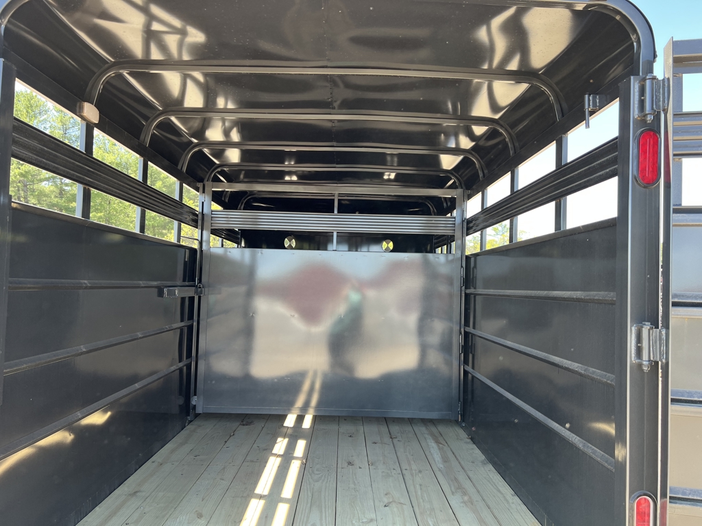Trailer Photo 15