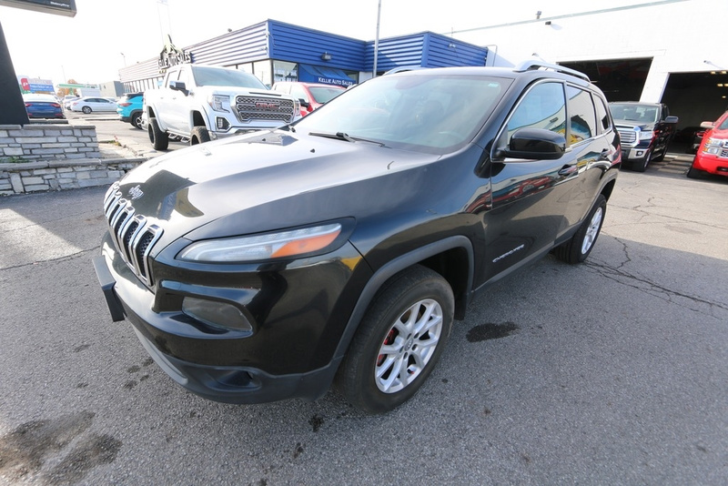 2015 Jeep Cherokee Latitude's photo