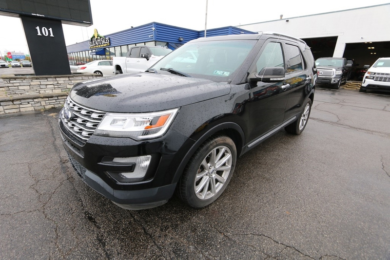 2016 Ford Explorer Limited's photo